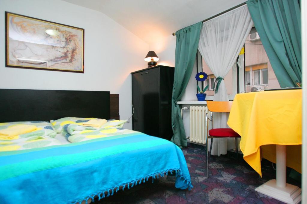 Hostel 021 Novi Sad Luaran gambar