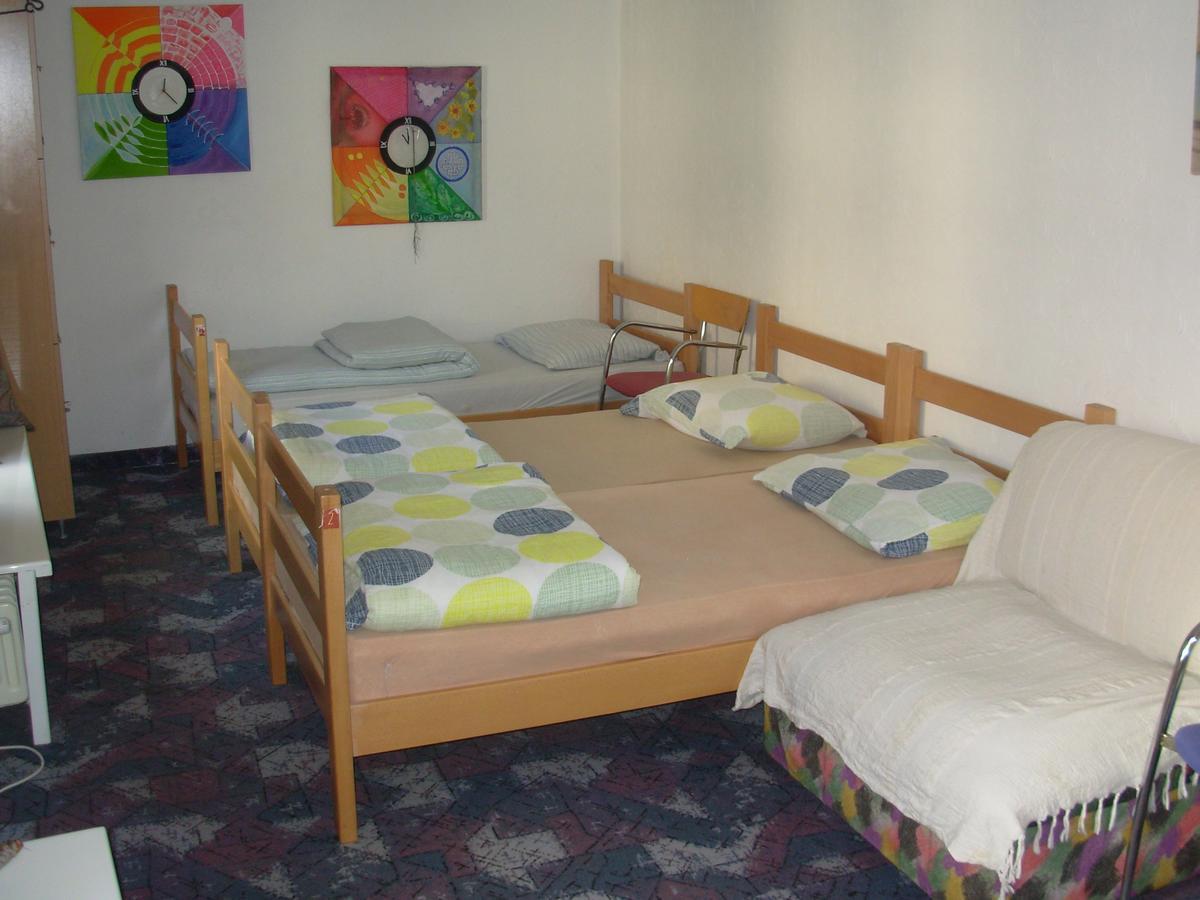 Hostel 021 Novi Sad Luaran gambar